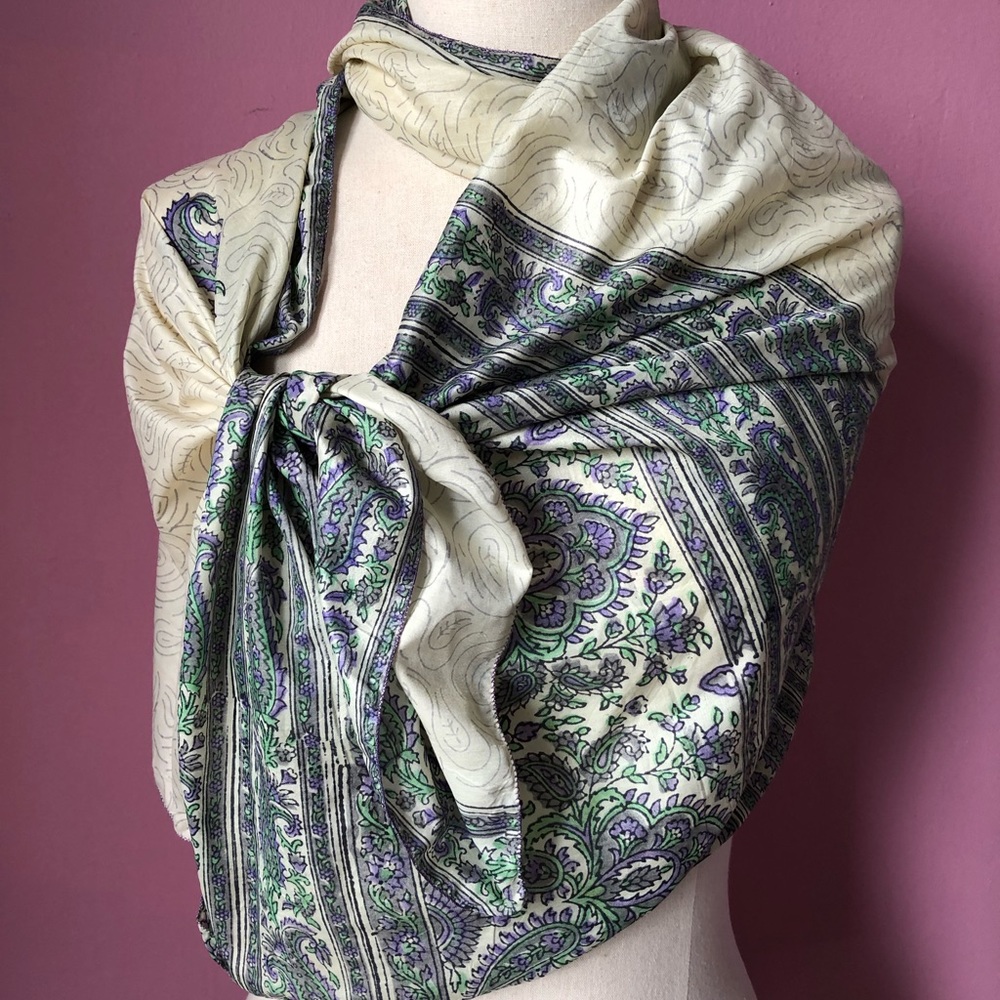 Beige&blue flora print silk scarf